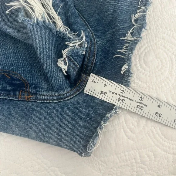 Abercrombie Curve Love Mom Shorts High Rise Distressed Raw Hem Size 25 - Picture 10 of 16
